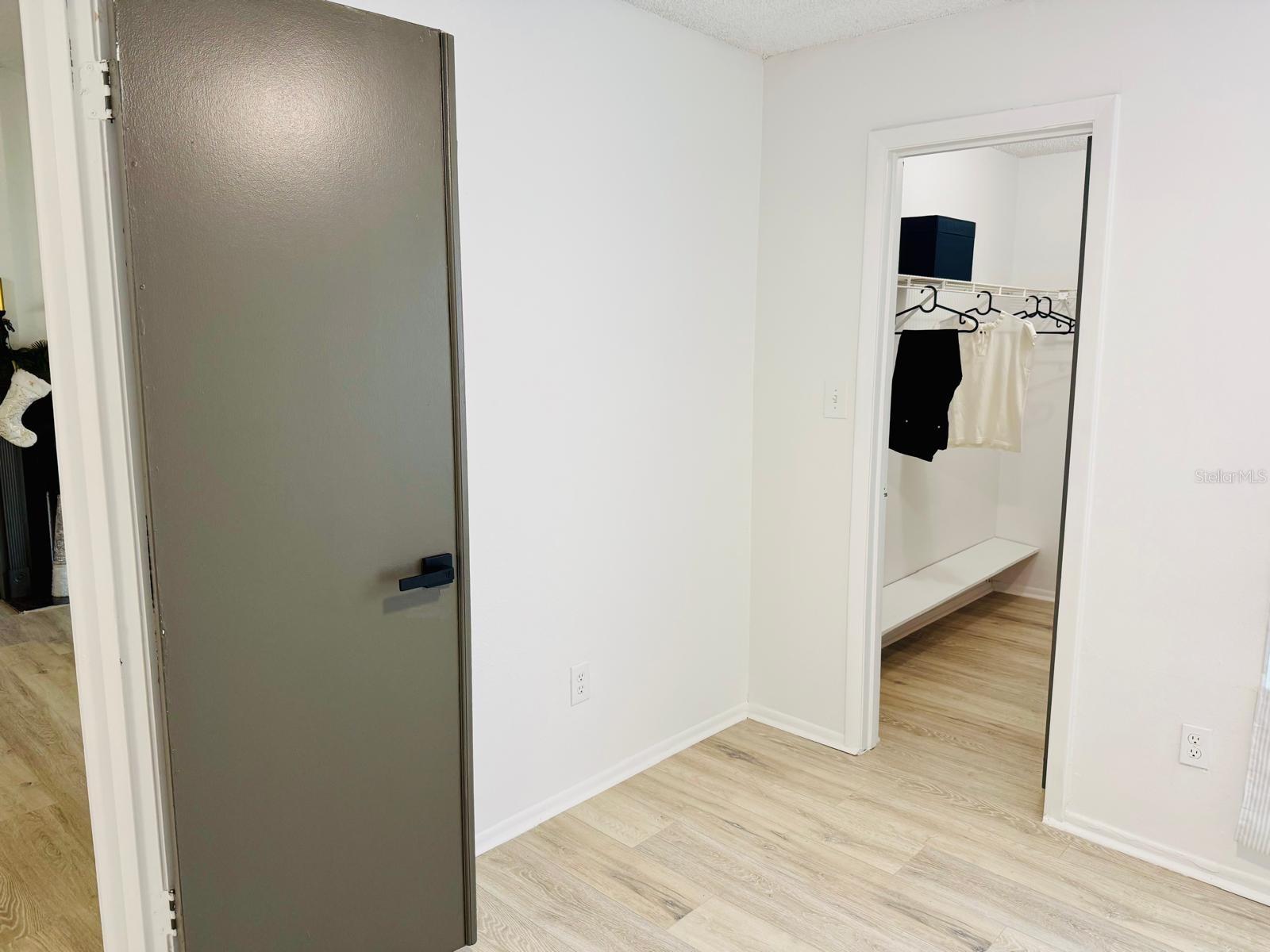 Image 25 of 58 For 216 Afton Square 202