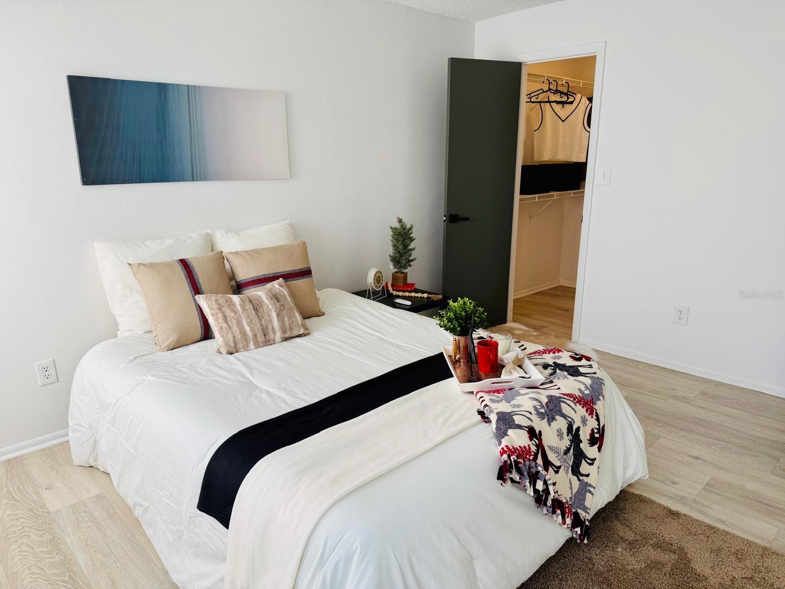 Image 31 of 58 For 216 Afton Square 202