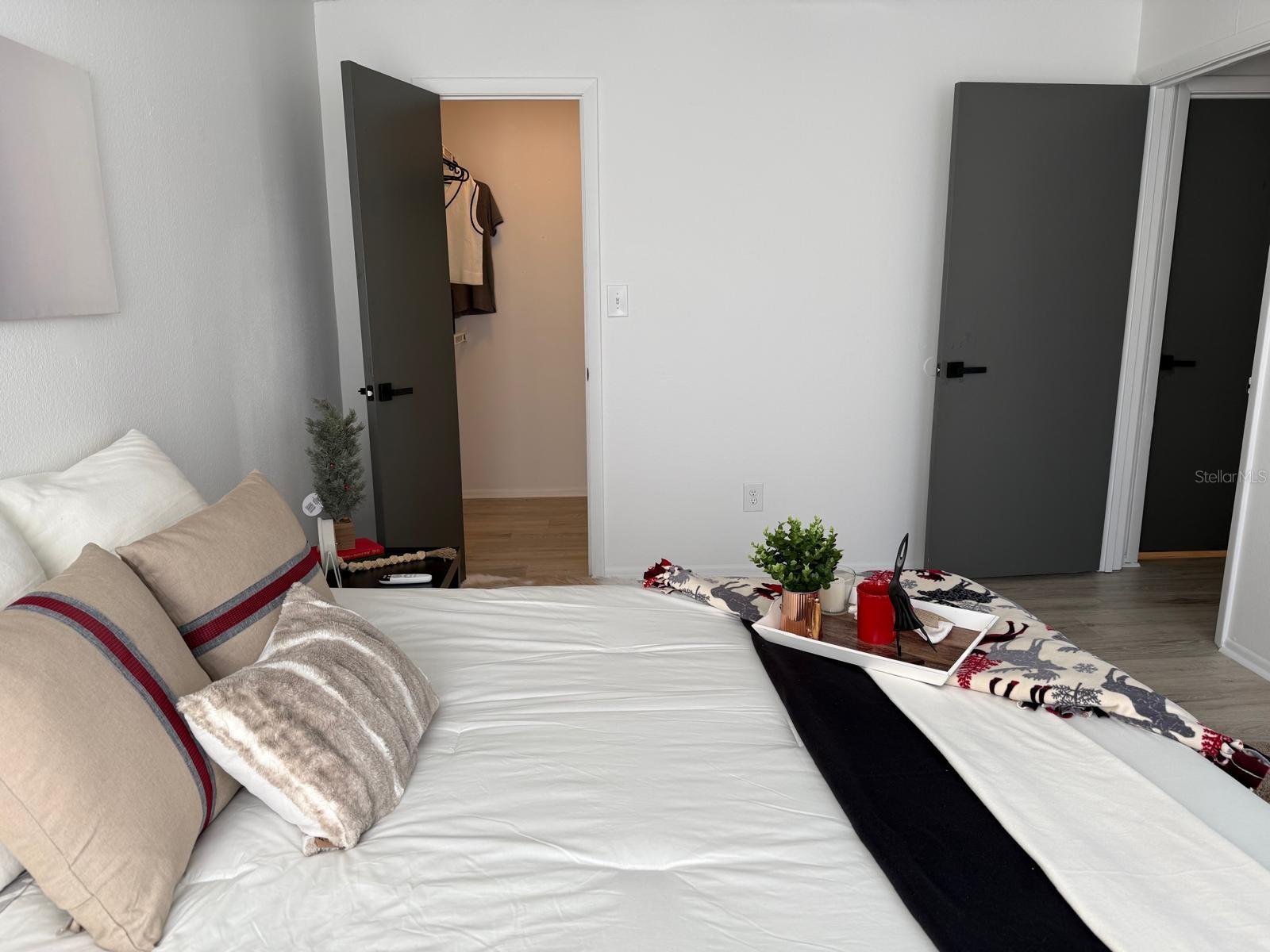 Image 34 of 58 For 216 Afton Square 202