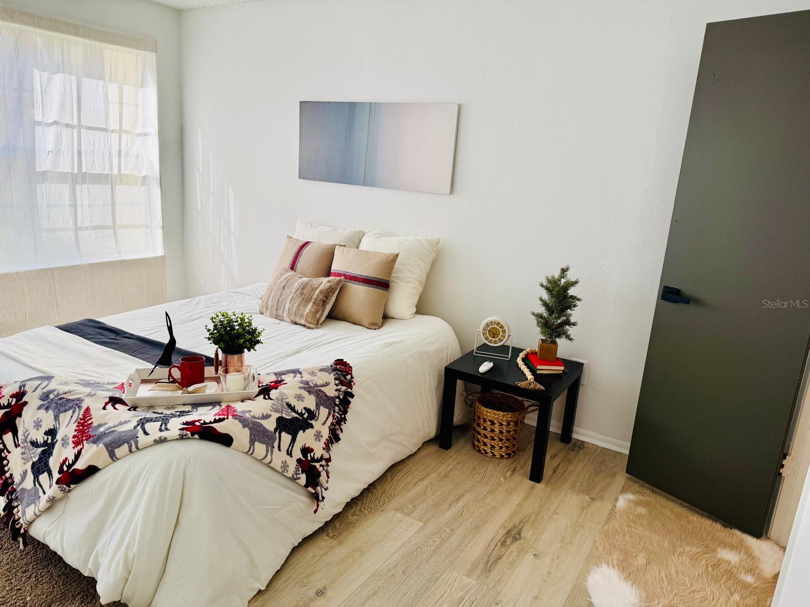 Image 37 of 58 For 216 Afton Square 202