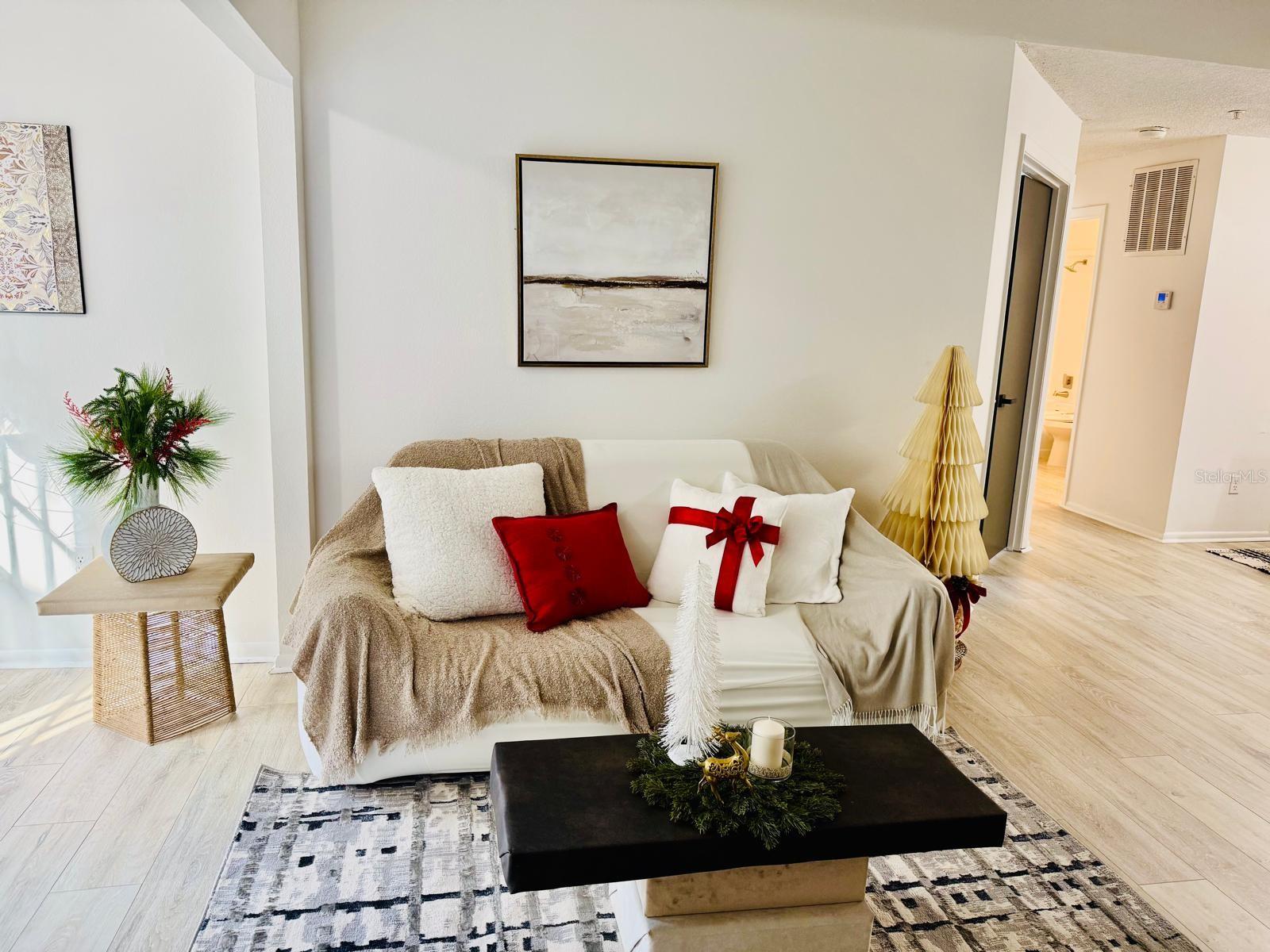 Image 4 of 58 For 216 Afton Square 202