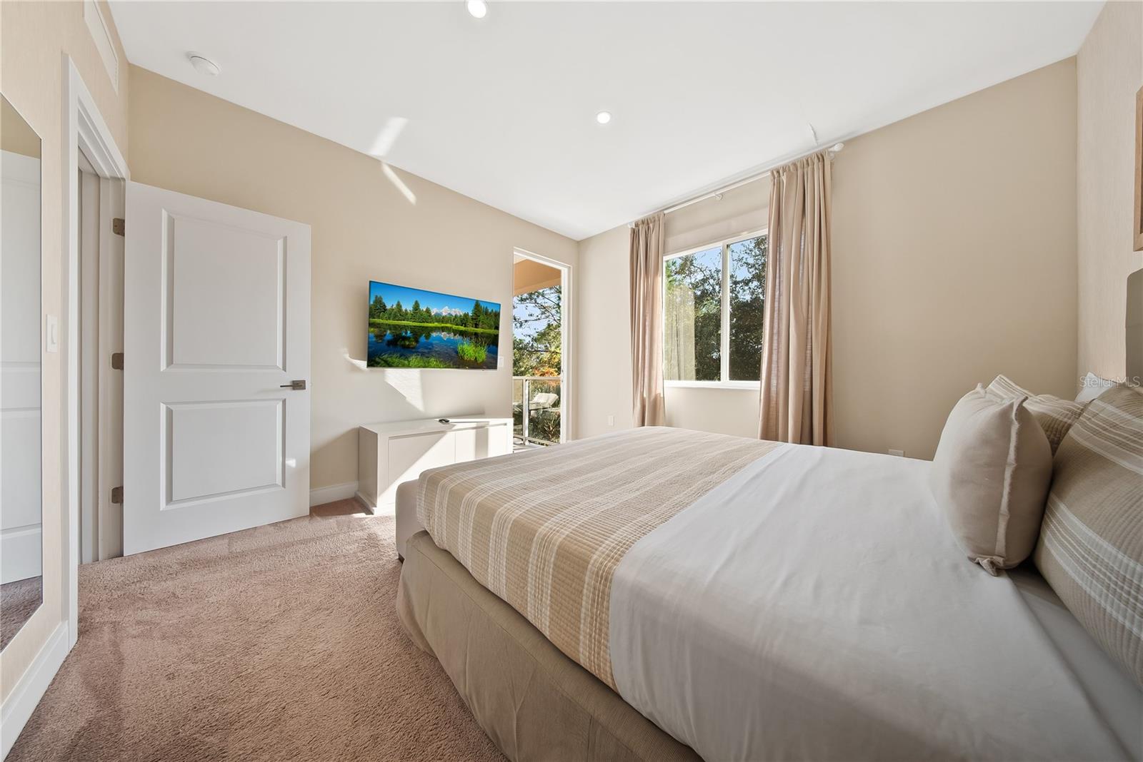 Image 25 of 58 For 3151 Brasilia Avenue