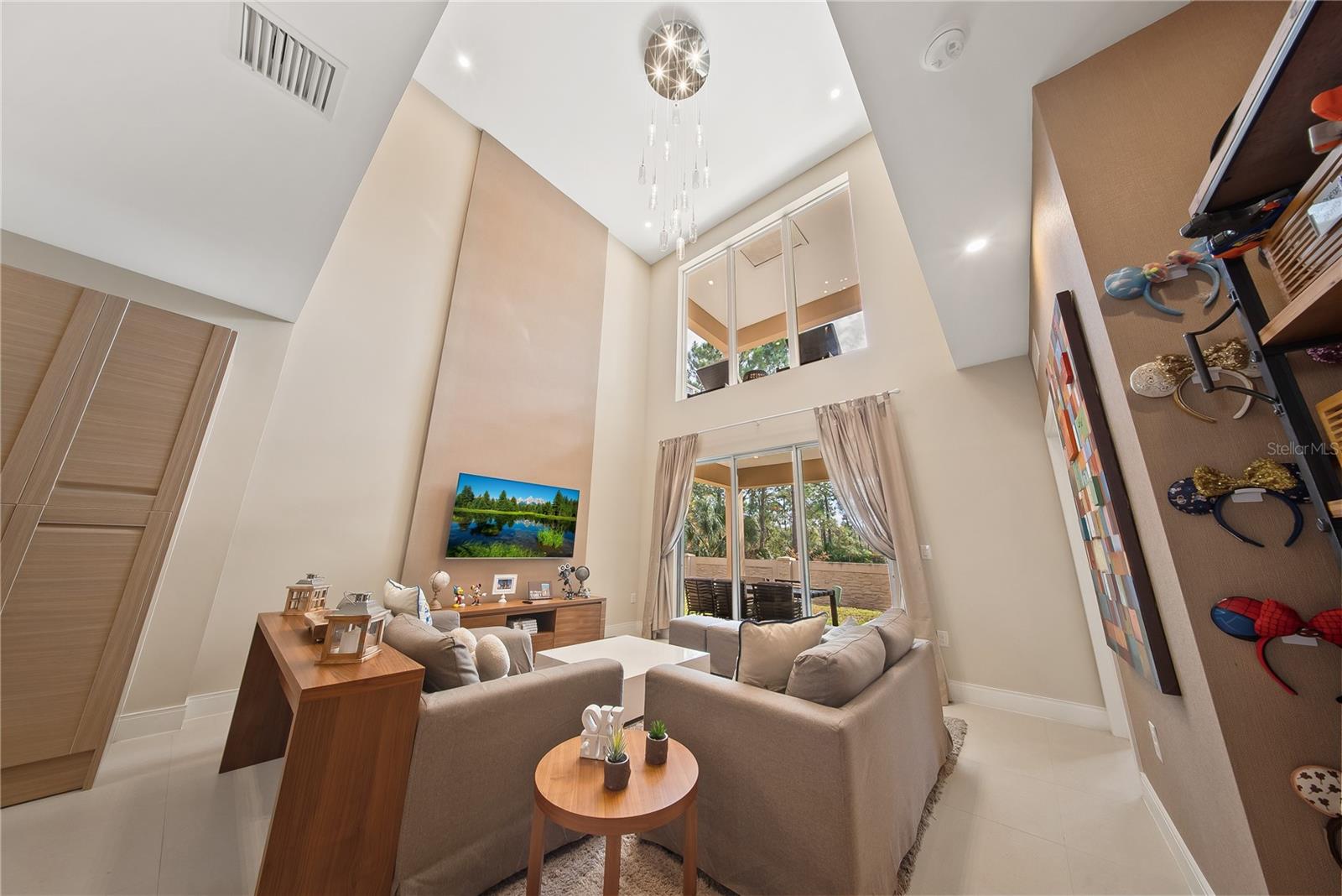 Image 5 of 58 For 3151 Brasilia Avenue