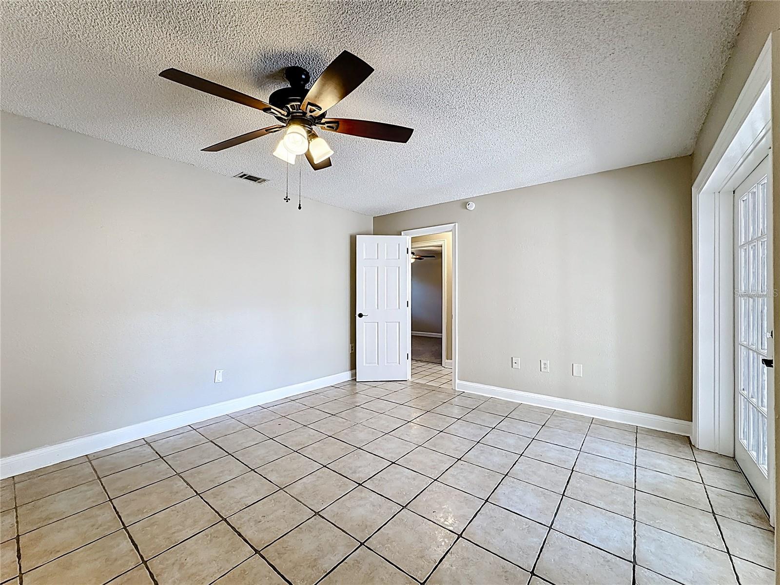 Image 22 of 59 For 226 Cottesmore Circle