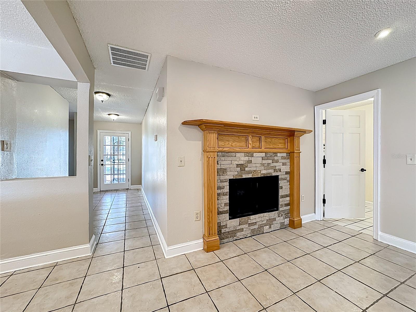 Image 27 of 59 For 226 Cottesmore Circle