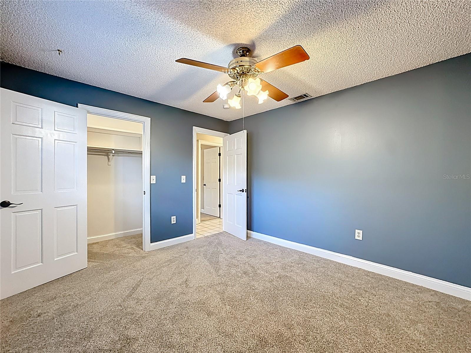 Image 40 of 59 For 226 Cottesmore Circle