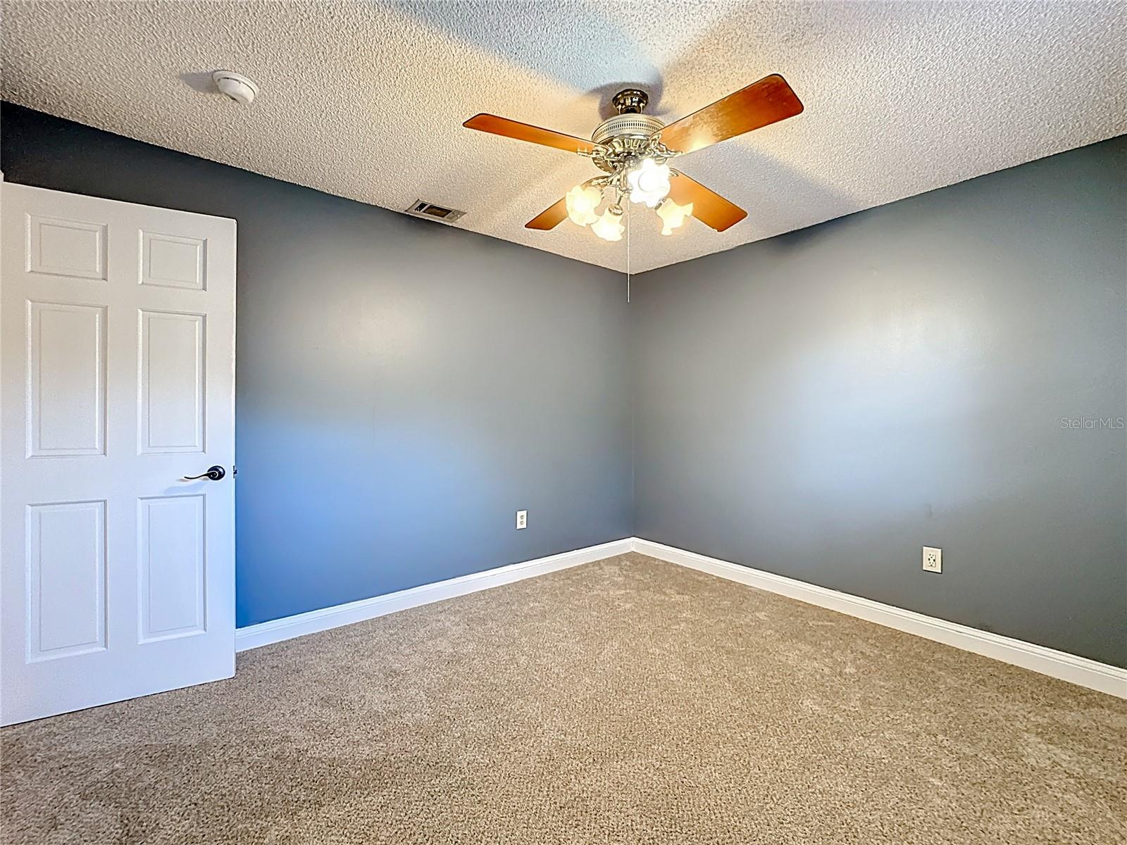 Image 41 of 59 For 226 Cottesmore Circle