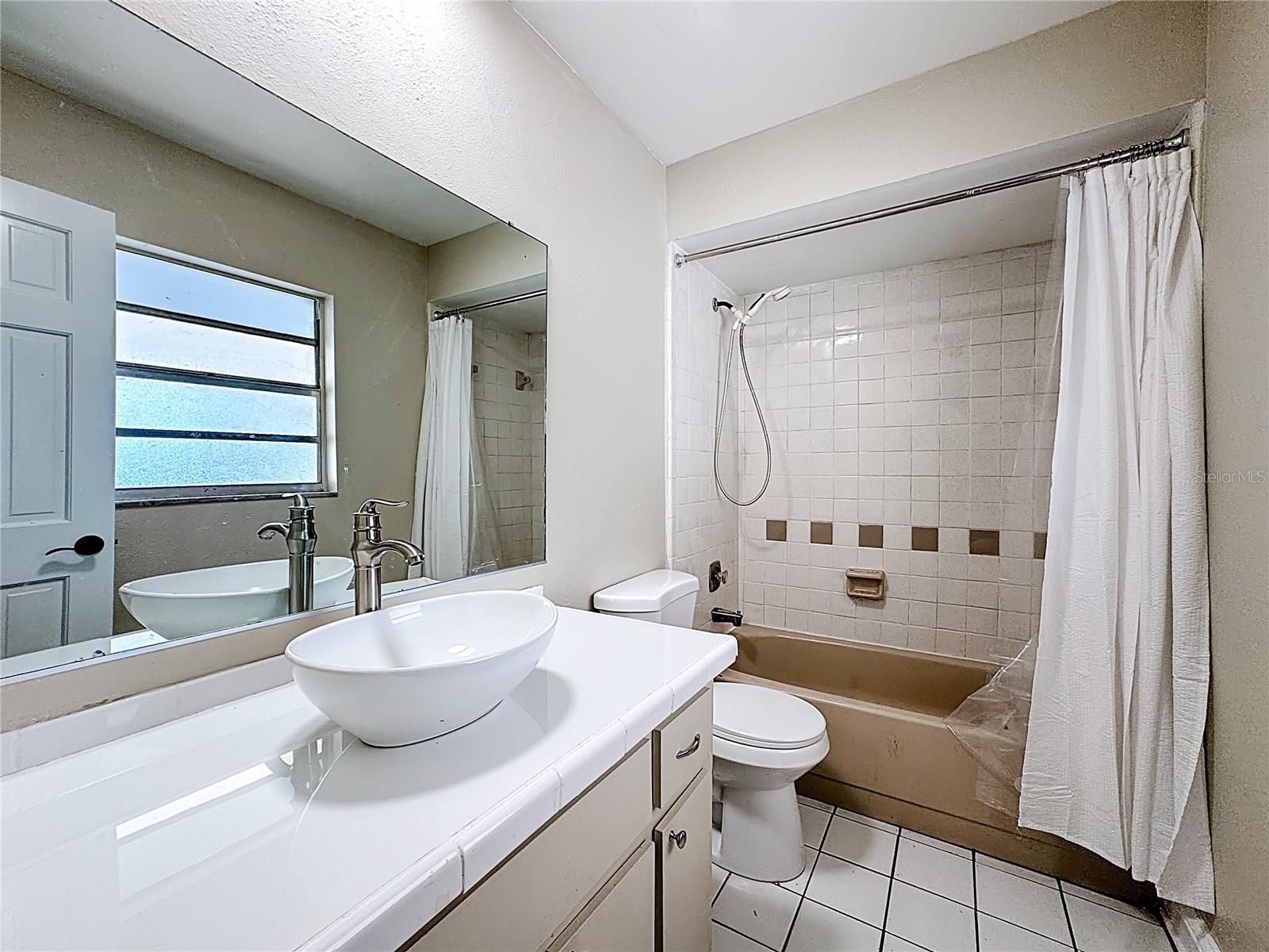 Image 42 of 59 For 226 Cottesmore Circle