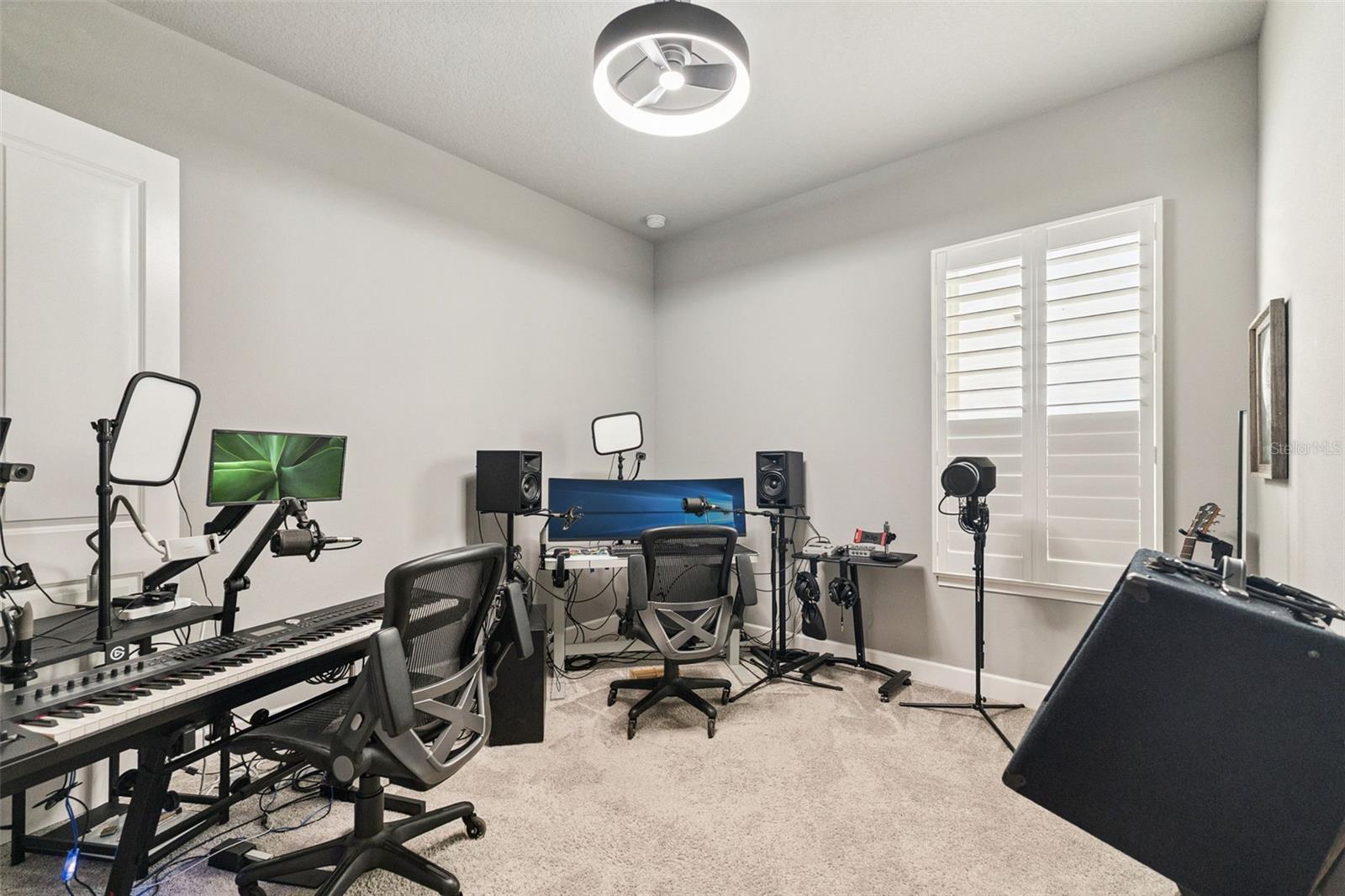 Image 29 of 45 For 569 Mosaic Boulevard