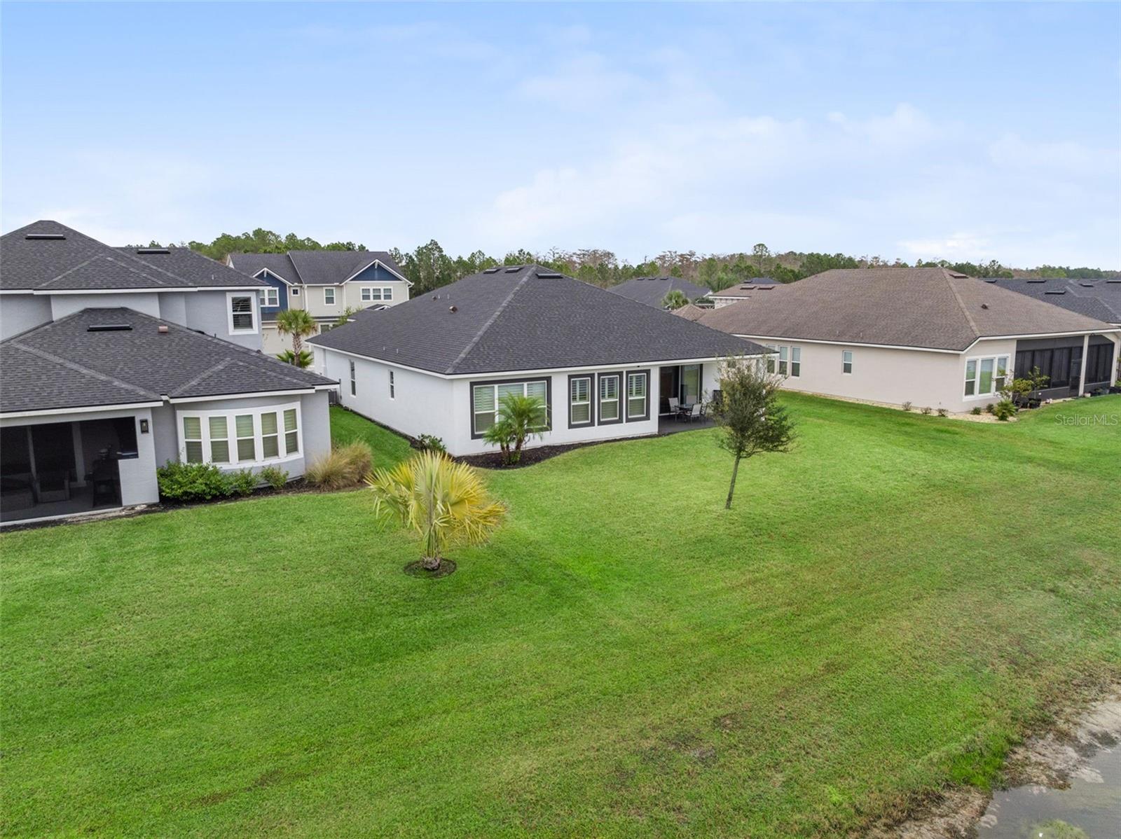 Image 42 of 45 For 569 Mosaic Boulevard