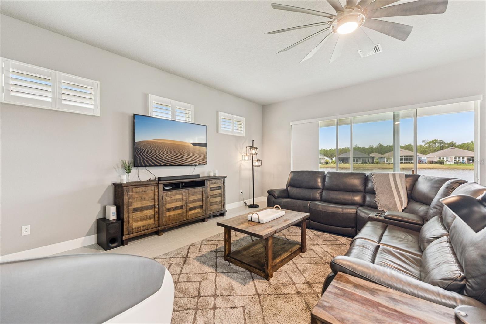 Image 6 of 45 For 569 Mosaic Boulevard