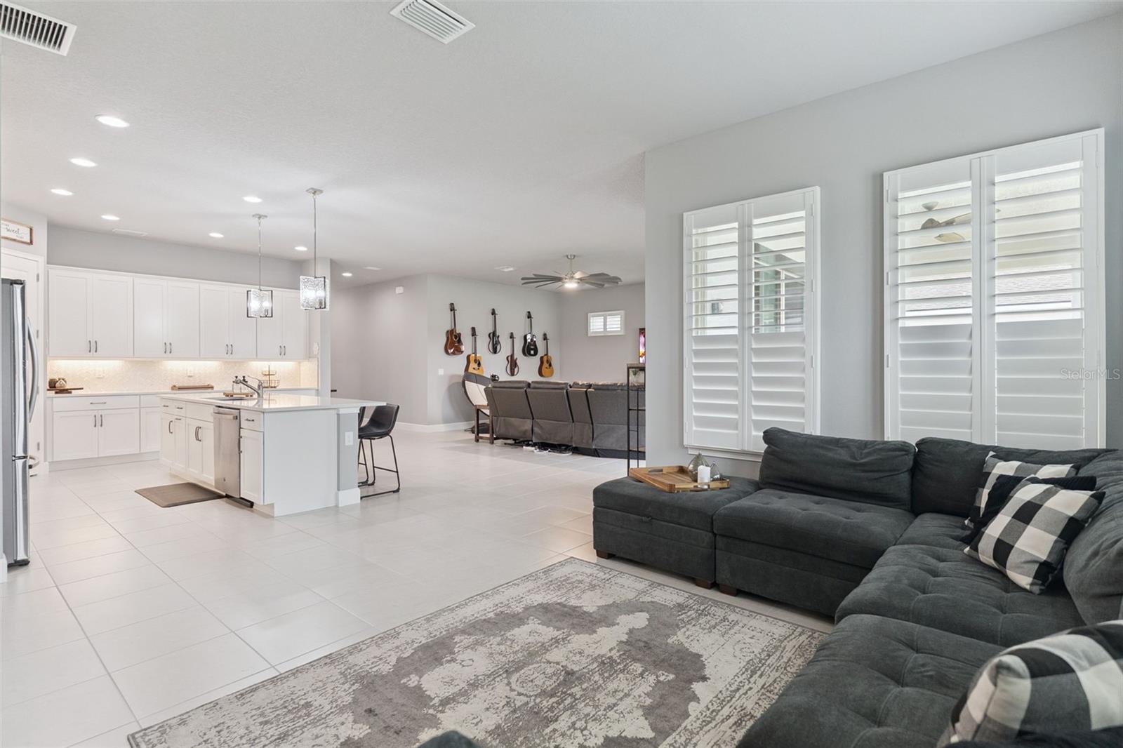 Image 9 of 45 For 569 Mosaic Boulevard