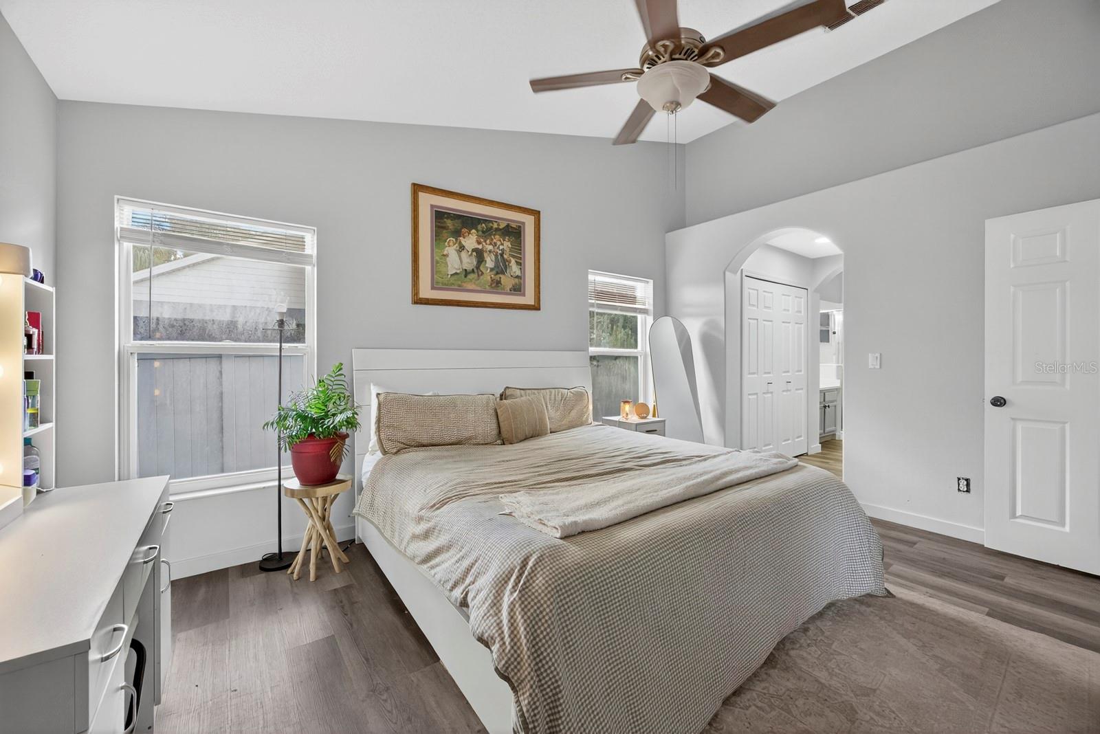 Image 21 of 37 For 2687 Pine Shadow Lane