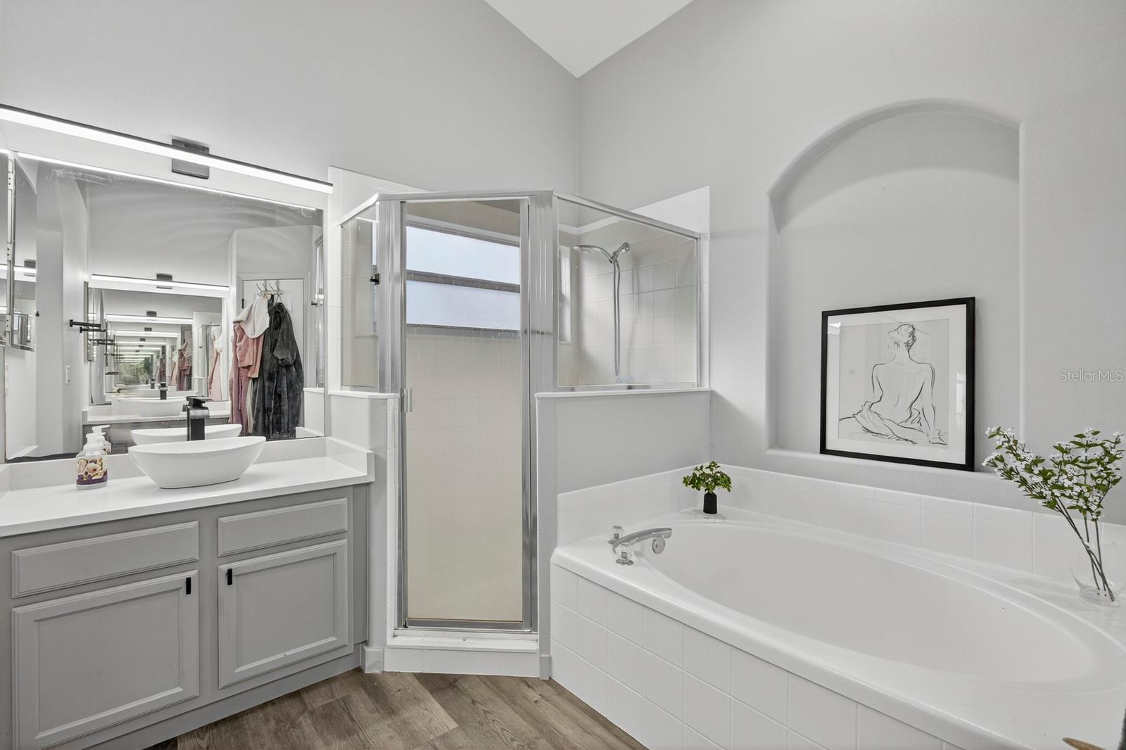 Image 25 of 37 For 2687 Pine Shadow Lane