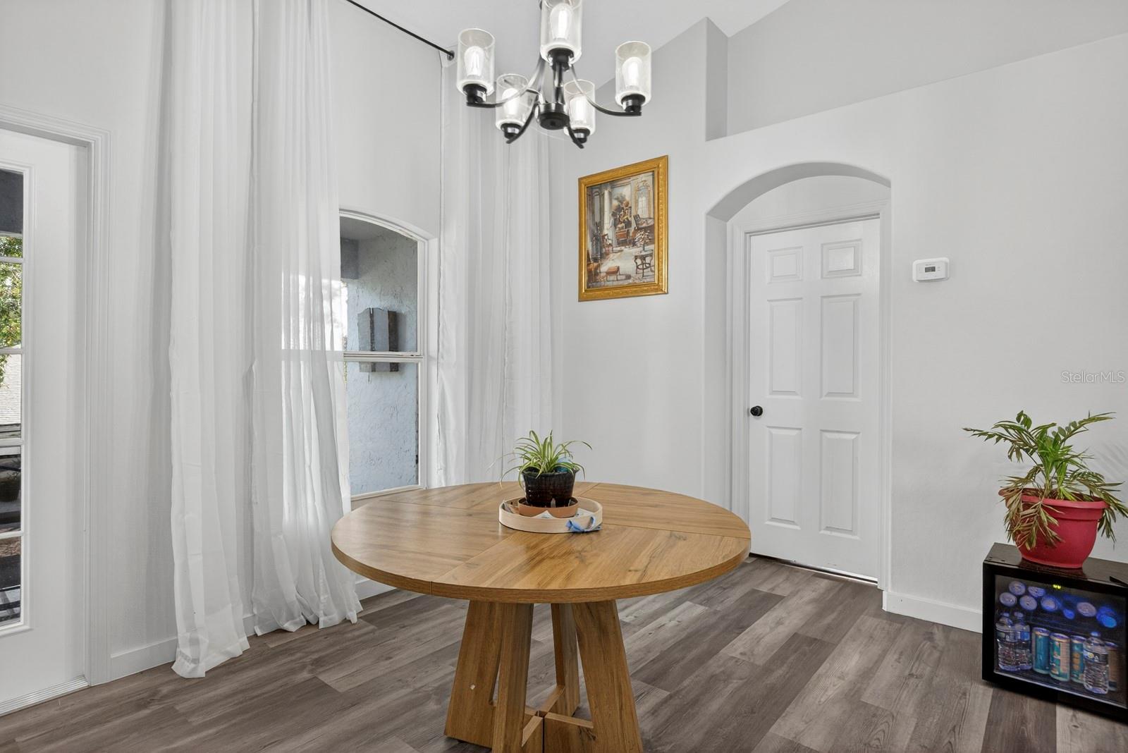 Image 9 of 37 For 2687 Pine Shadow Lane