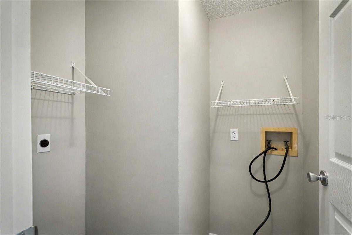 Image 18 of 33 For 173 Ridgewood Avenue