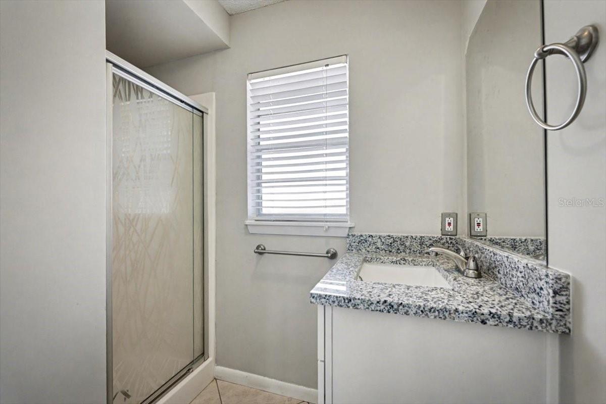 Image 23 of 33 For 173 Ridgewood Avenue