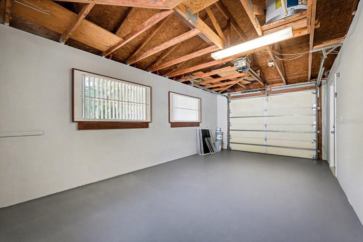 Image 25 of 33 For 173 Ridgewood Avenue