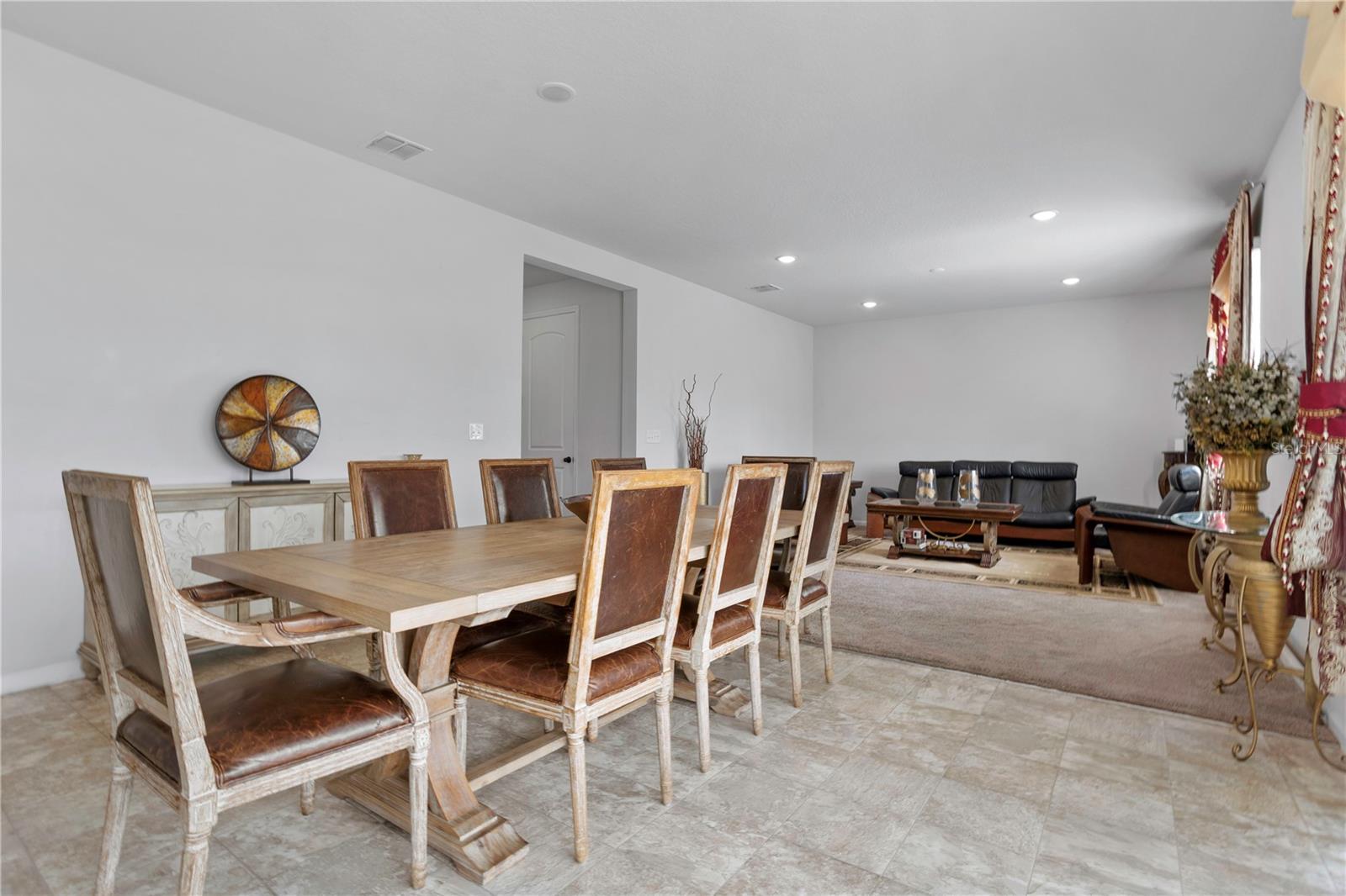 Image 4 of 7 For 1076 Sugarwood Street