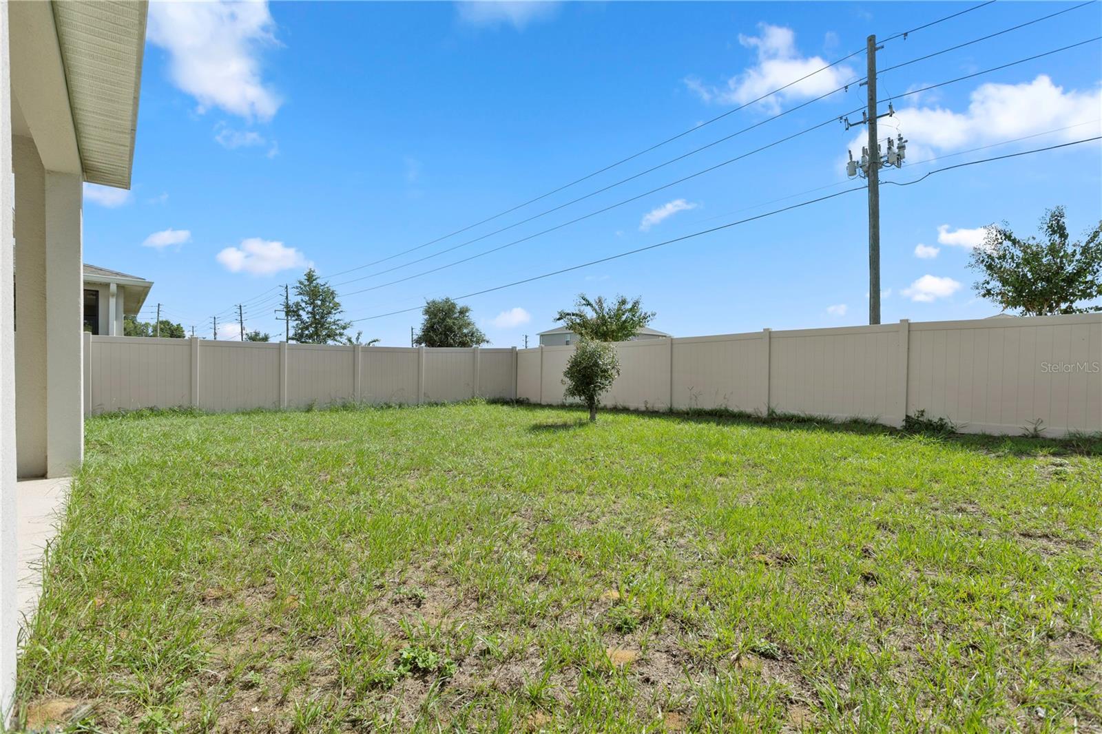 Image 6 of 7 For 1076 Sugarwood Street