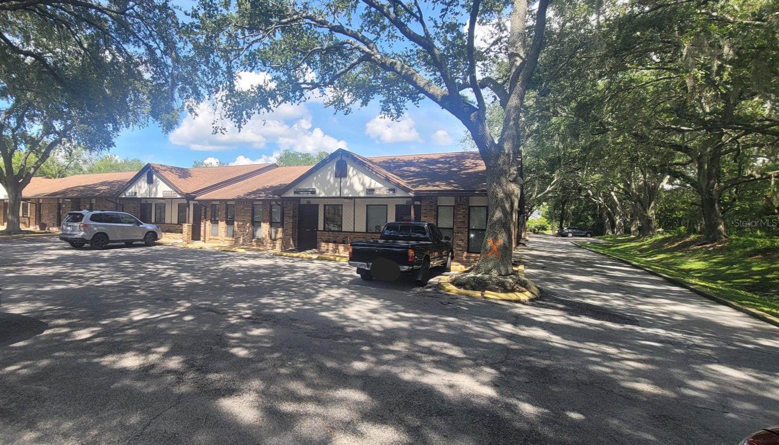 Listing Details for 421 Montgomery Road, ALTAMONTE SPRINGS, FL 32714