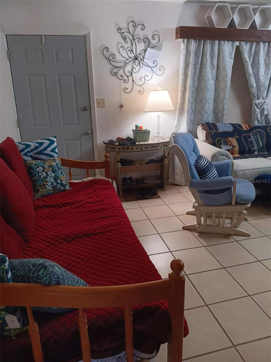 Image 10 of 48 For 4245 Edgewater Drive