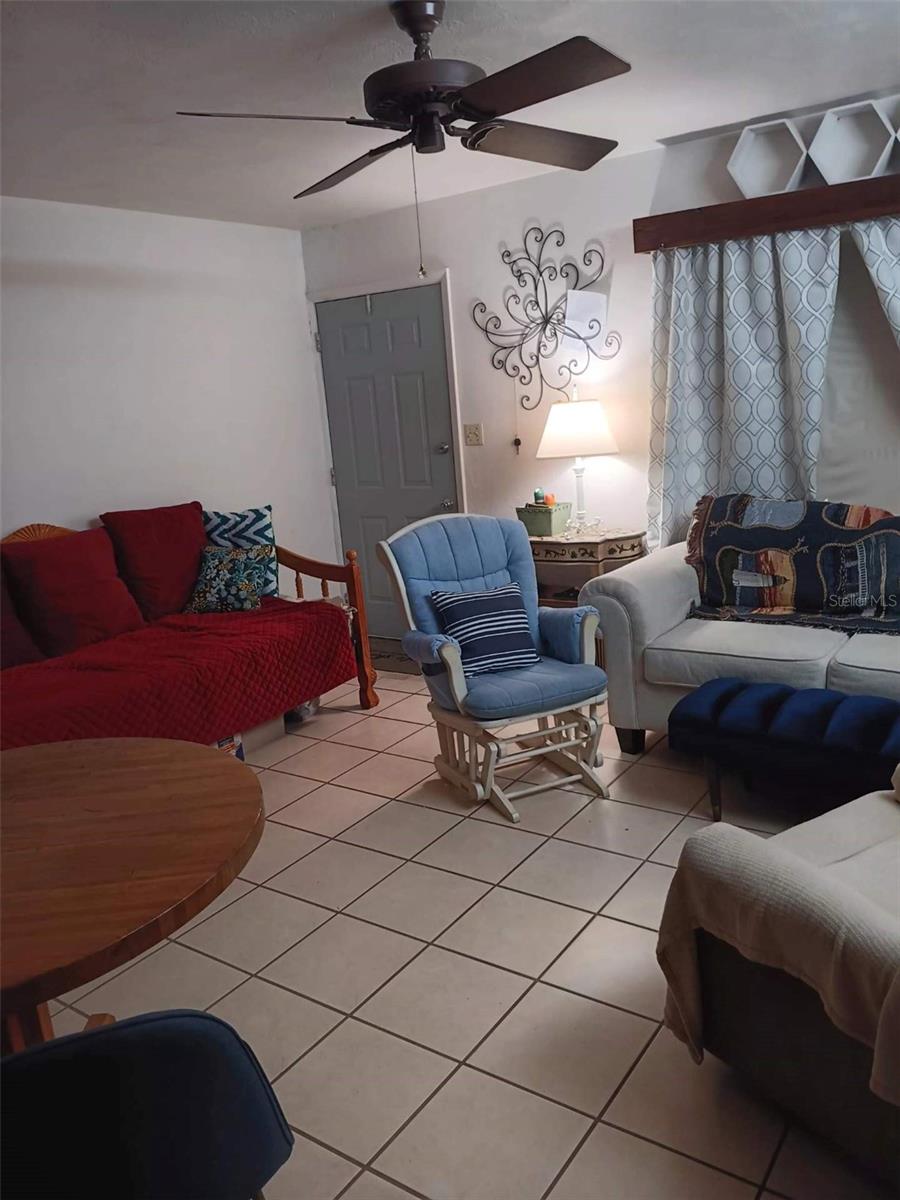 Image 11 of 48 For 4245 Edgewater Drive