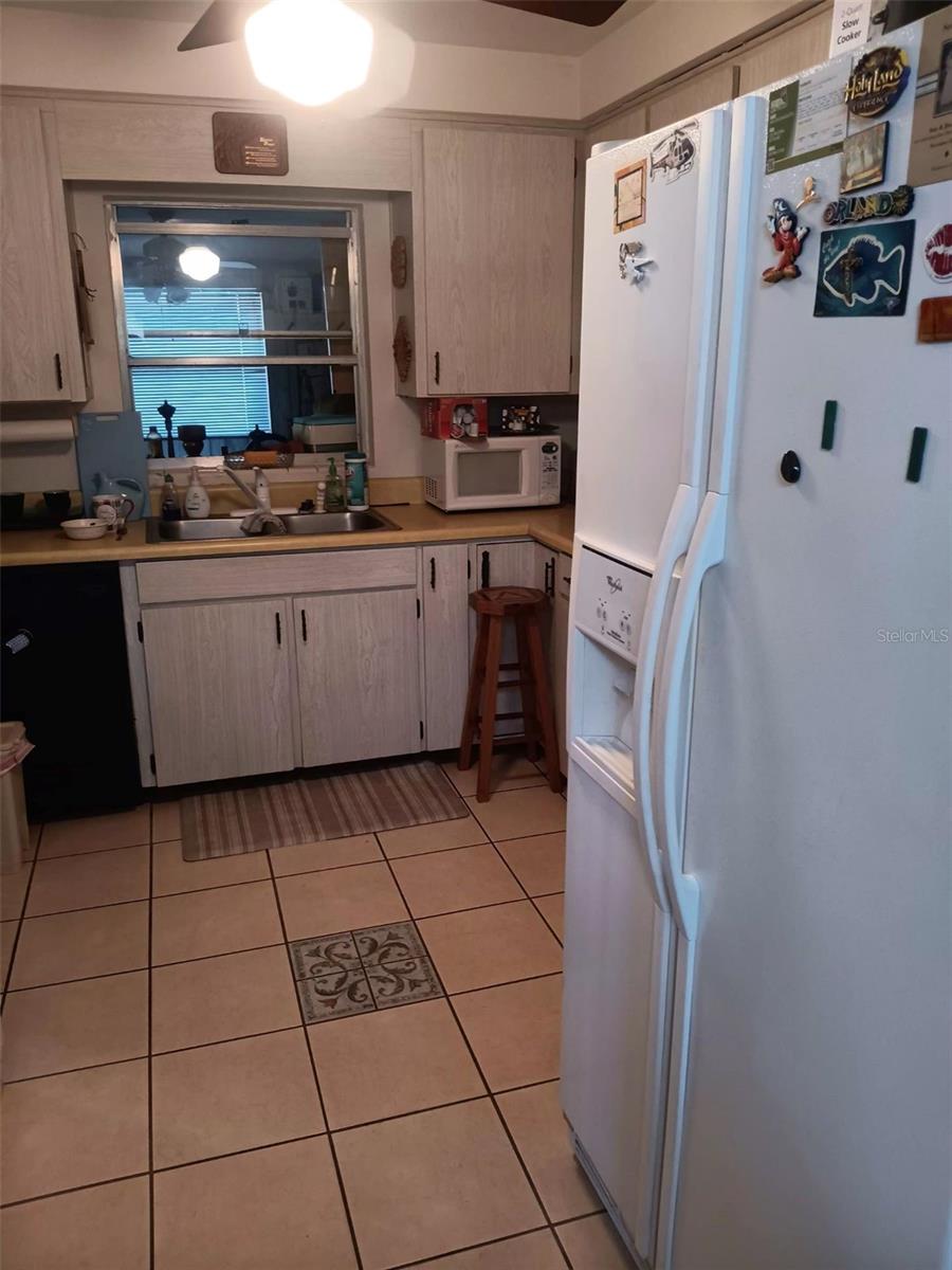 Image 18 of 48 For 4245 Edgewater Drive