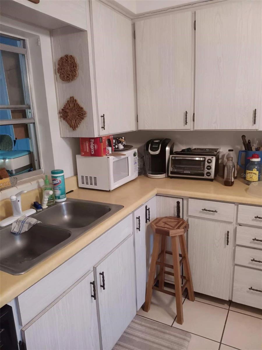 Image 24 of 48 For 4245 Edgewater Drive