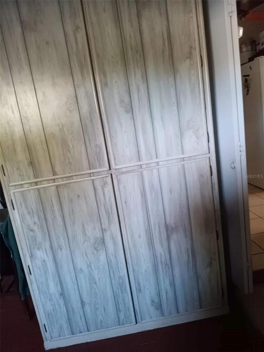 Image 28 of 48 For 4245 Edgewater Drive