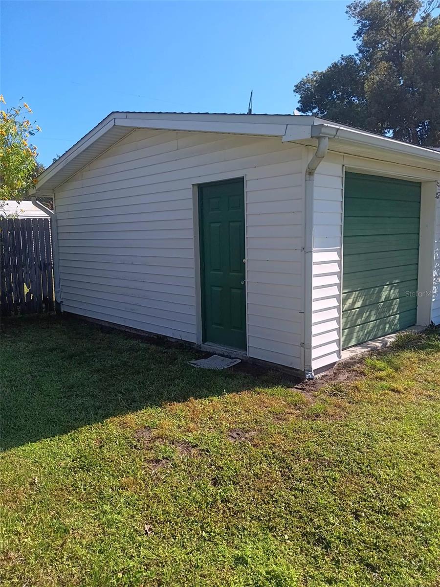 Image 48 of 48 For 4245 Edgewater Drive