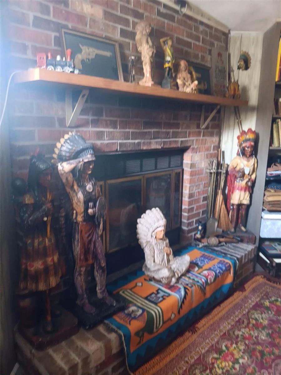 Image 8 of 48 For 4245 Edgewater Drive