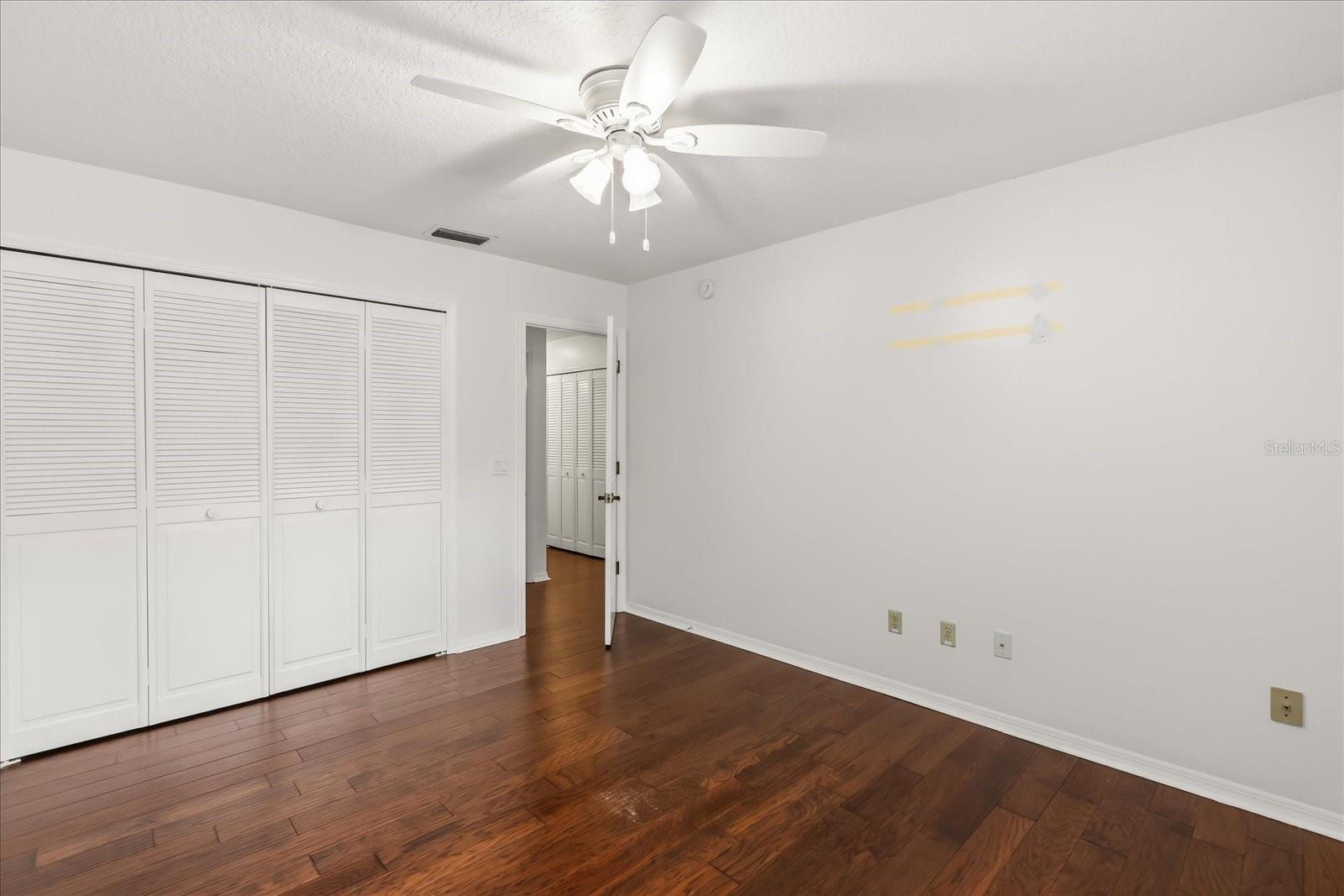 Image 23 of 54 For 110 Valley Circle