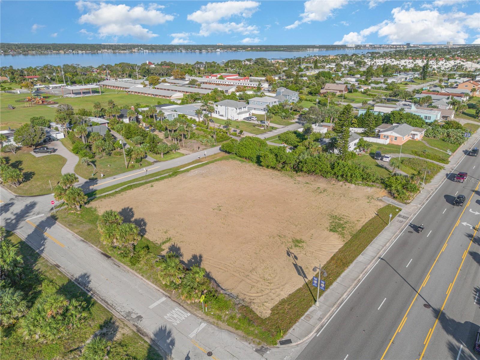 Image 5 of 9 For 2752 Atlantic Avenue