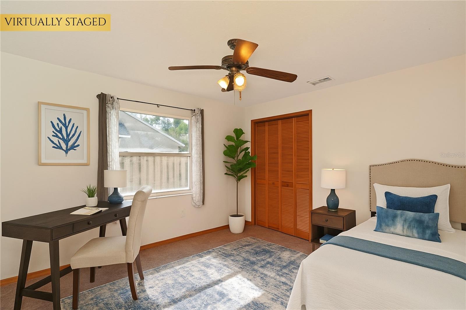 Image 24 of 37 For 385 Island Oaks Place