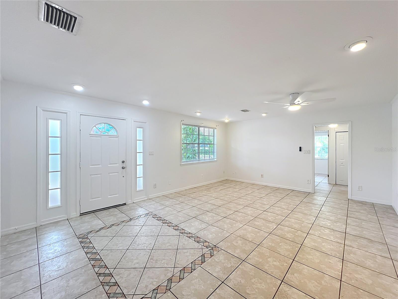 Image 16 of 49 For 332 Harris Avenue