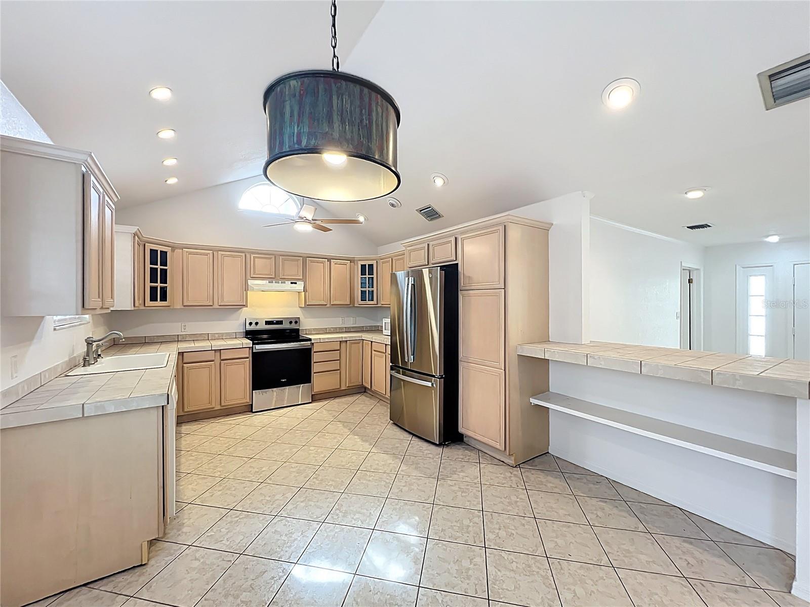 Image 25 of 49 For 332 Harris Avenue