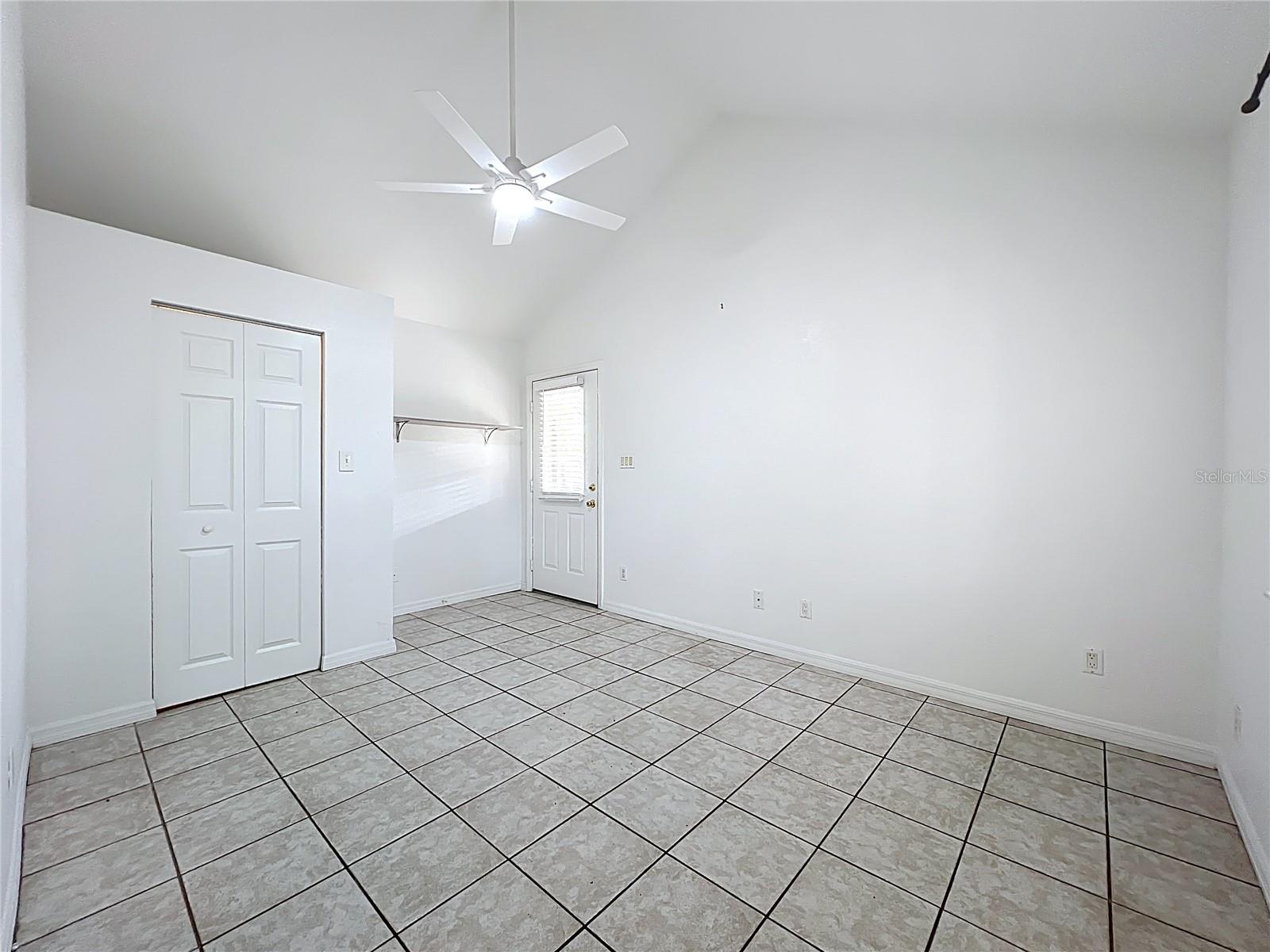 Image 32 of 49 For 332 Harris Avenue