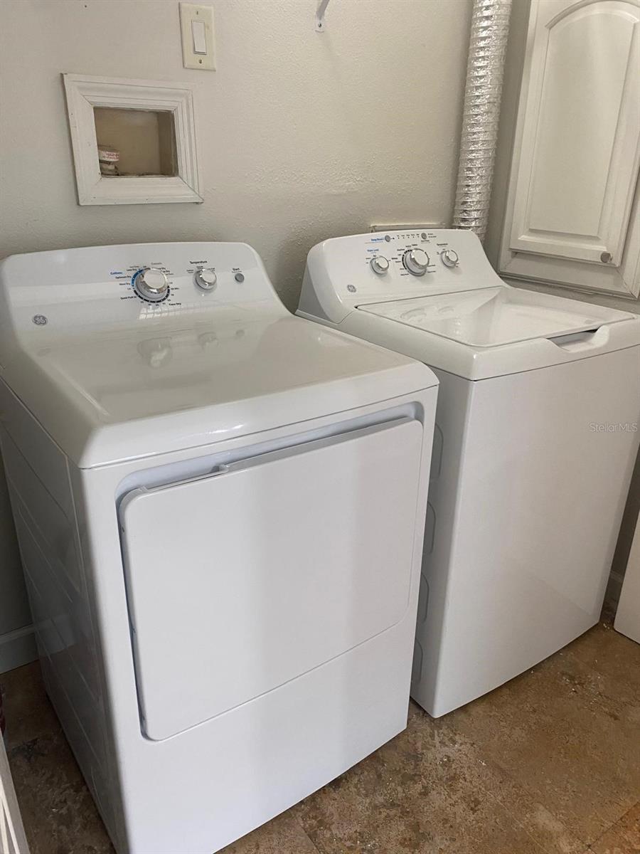 Image 21 of 68 For 2007 Dixie Belle Drive 2007 M