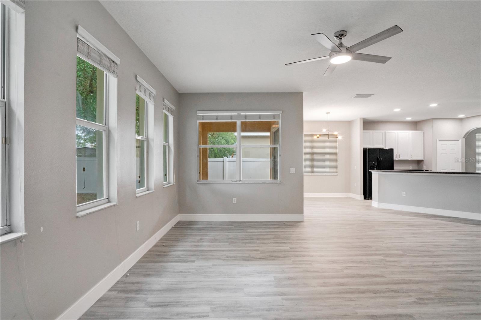 Image 10 of 38 For 13927 Bluebird Pond Road