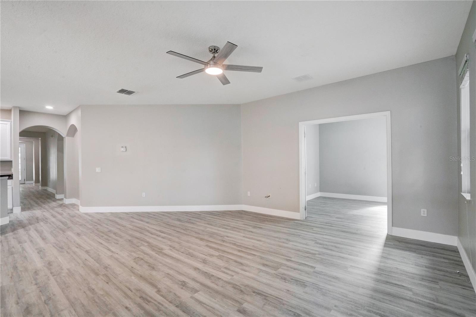 Image 12 of 38 For 13927 Bluebird Pond Road