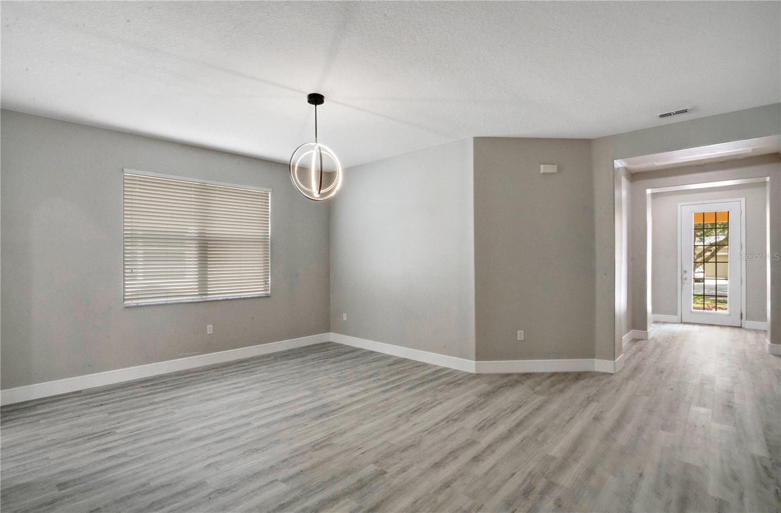 Image 7 of 38 For 13927 Bluebird Pond Road