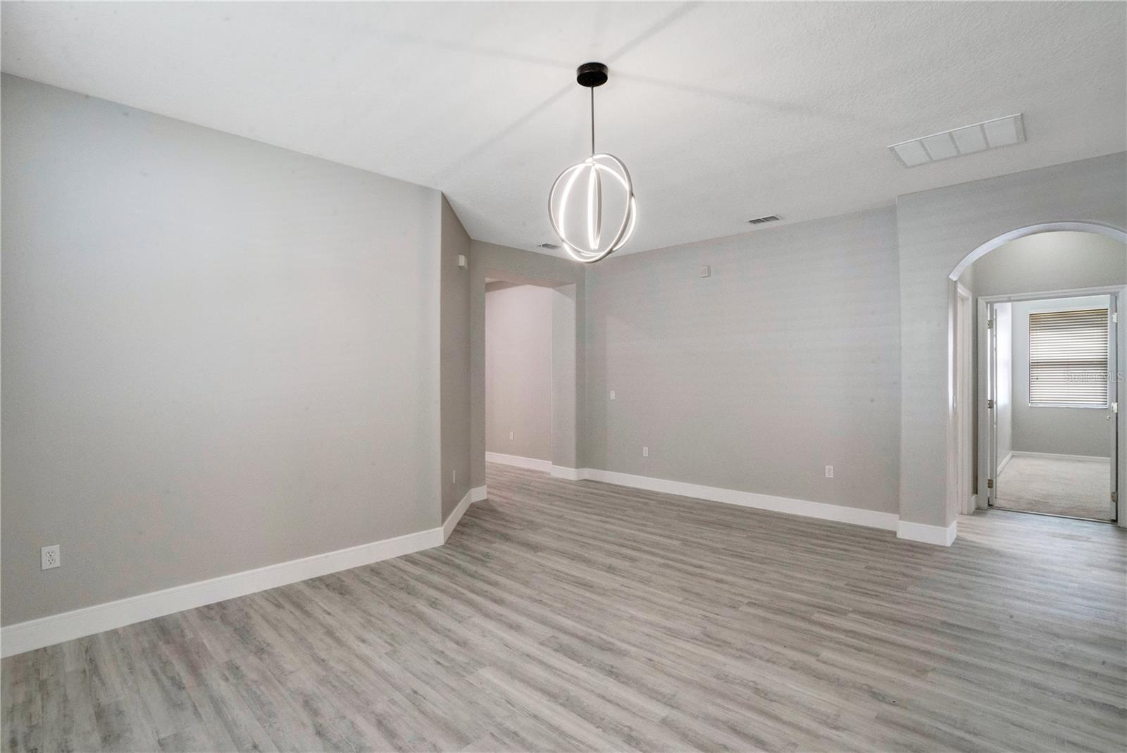 Image 9 of 38 For 13927 Bluebird Pond Road