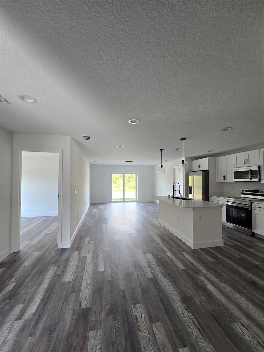 Image 7 of 21 For 20422 Dial Street