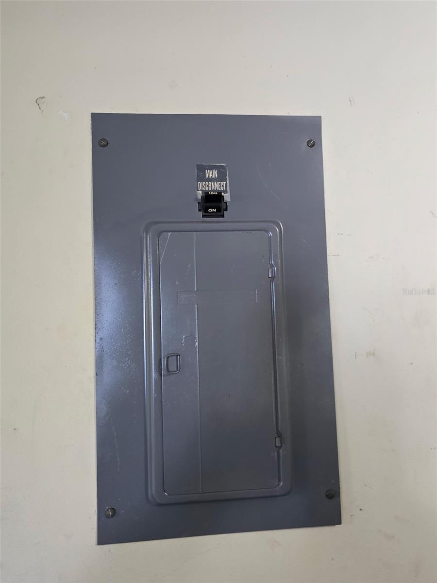 Image 20 of 36 For 760 John Adams Lane