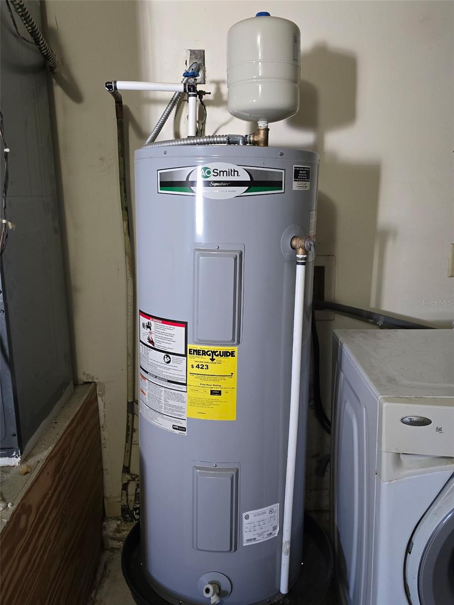 Image 23 of 36 For 760 John Adams Lane