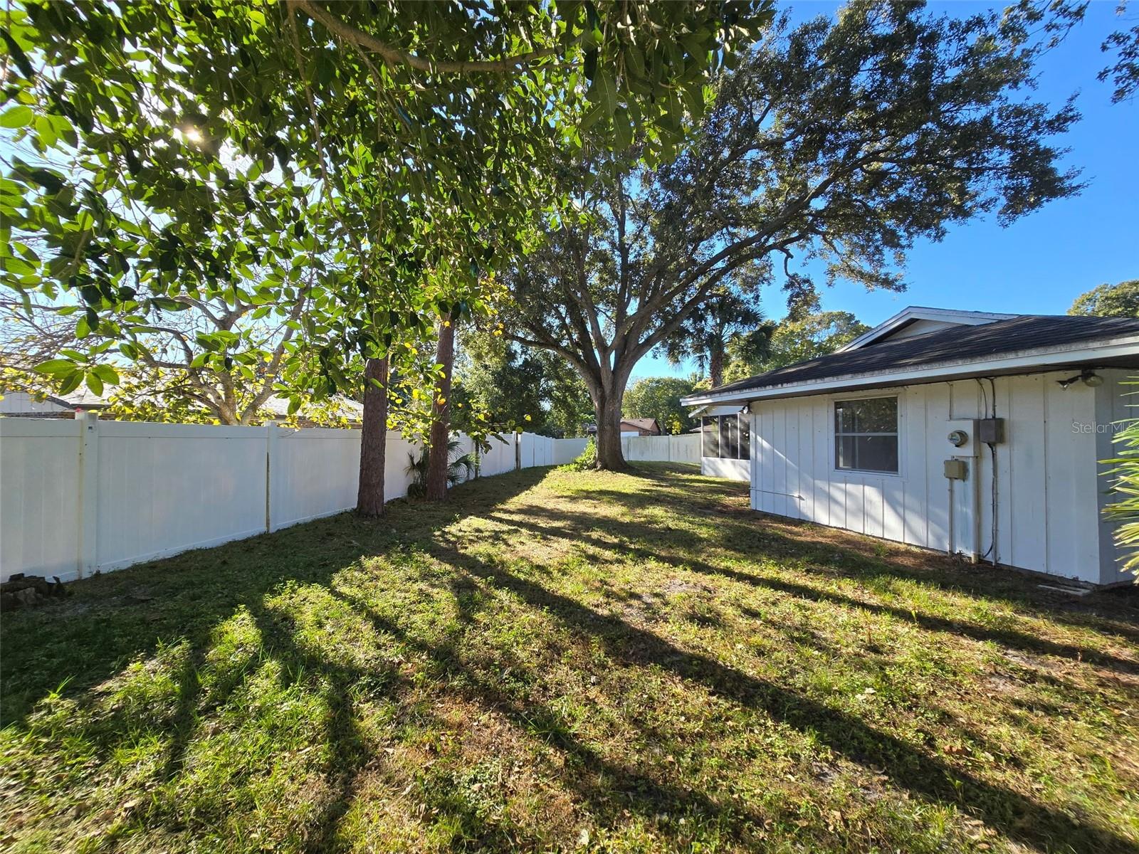 Image 28 of 36 For 760 John Adams Lane