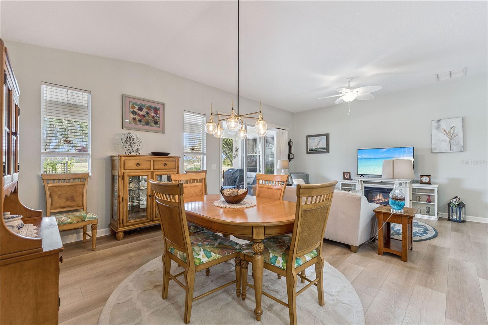 Image 10 of 33 For 1128 Champions Drive