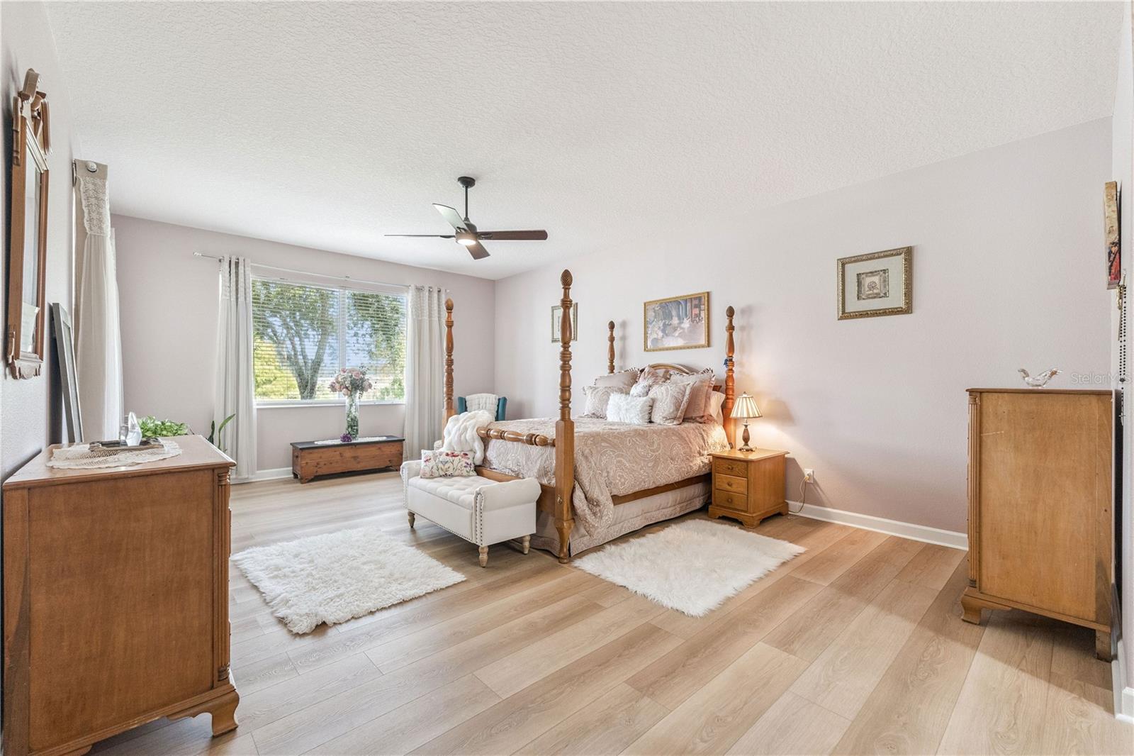 Image 14 of 33 For 1128 Champions Drive