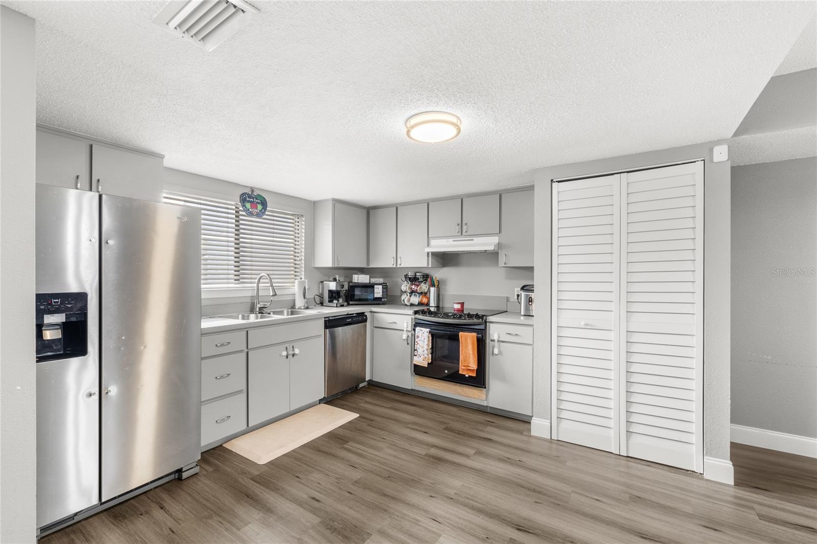 Image 12 of 27 For 707 Saint Matthew Circle